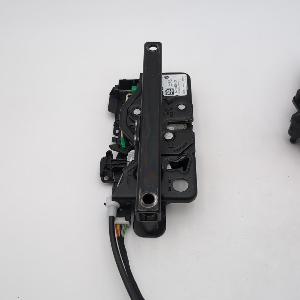2020- 2025 BMW M440i 430i Trunk Lid Lock Latch Actuator Motor 7430626 9463391