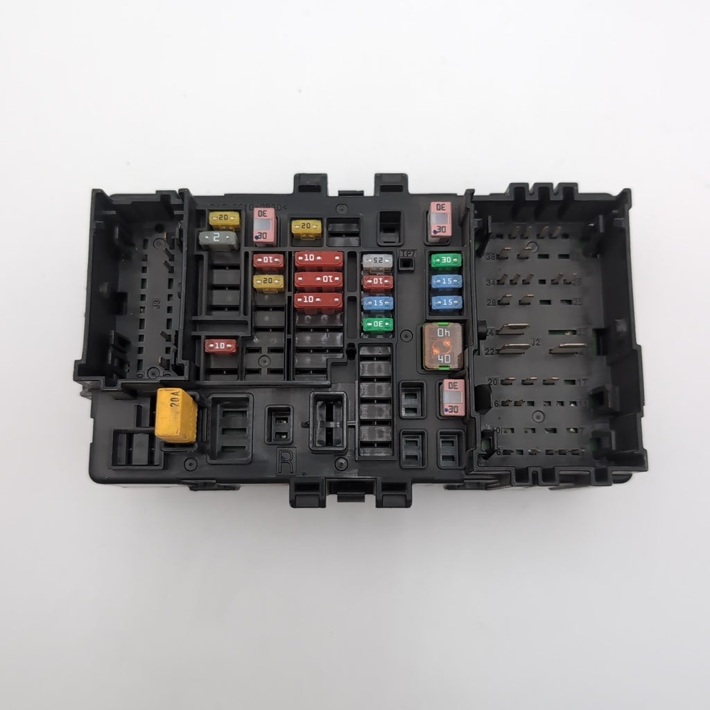 2015 2016 Cadillac Escalade Junction Fuse Box Relay OEM 22864091
