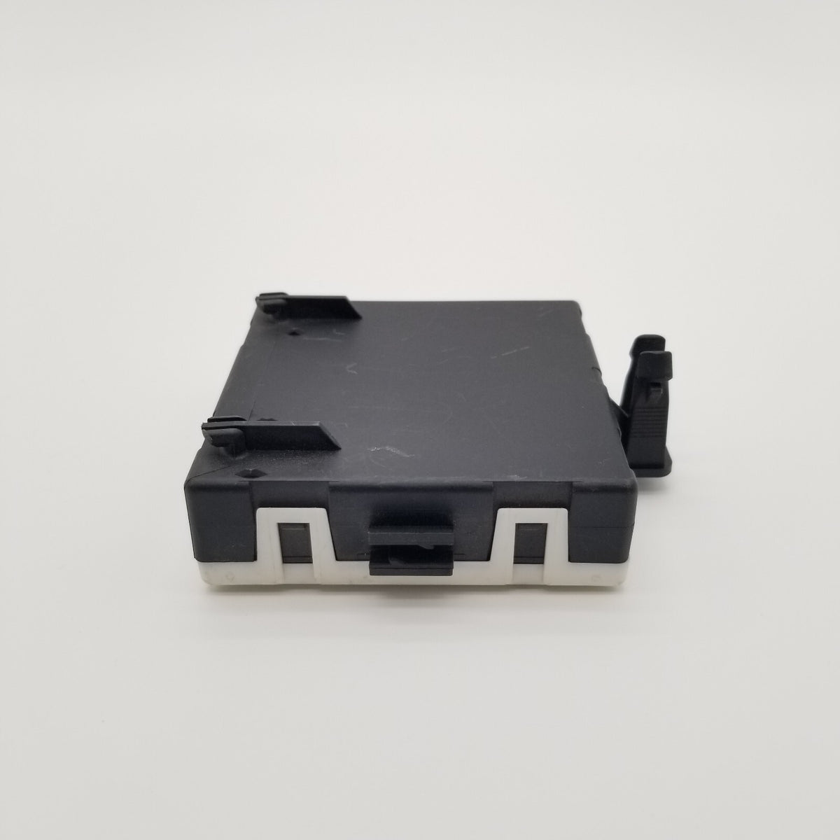 2015- 2018 Mercedes C300 W205 Rear Left Door Control Module A2059006113 Oem