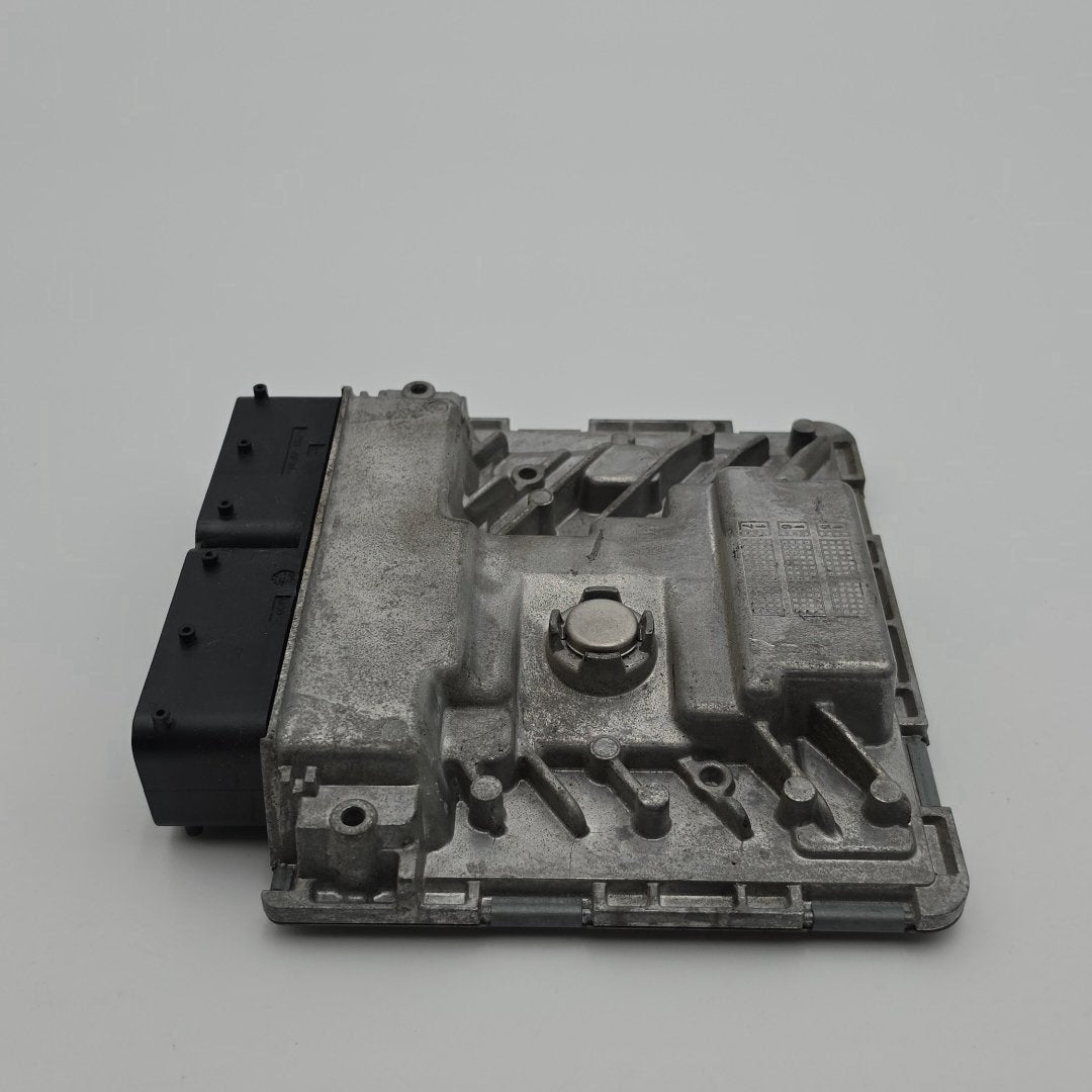 2014 2015 2016 2017 Volkswagen Passat Engine Computer Control Module 06K907425C