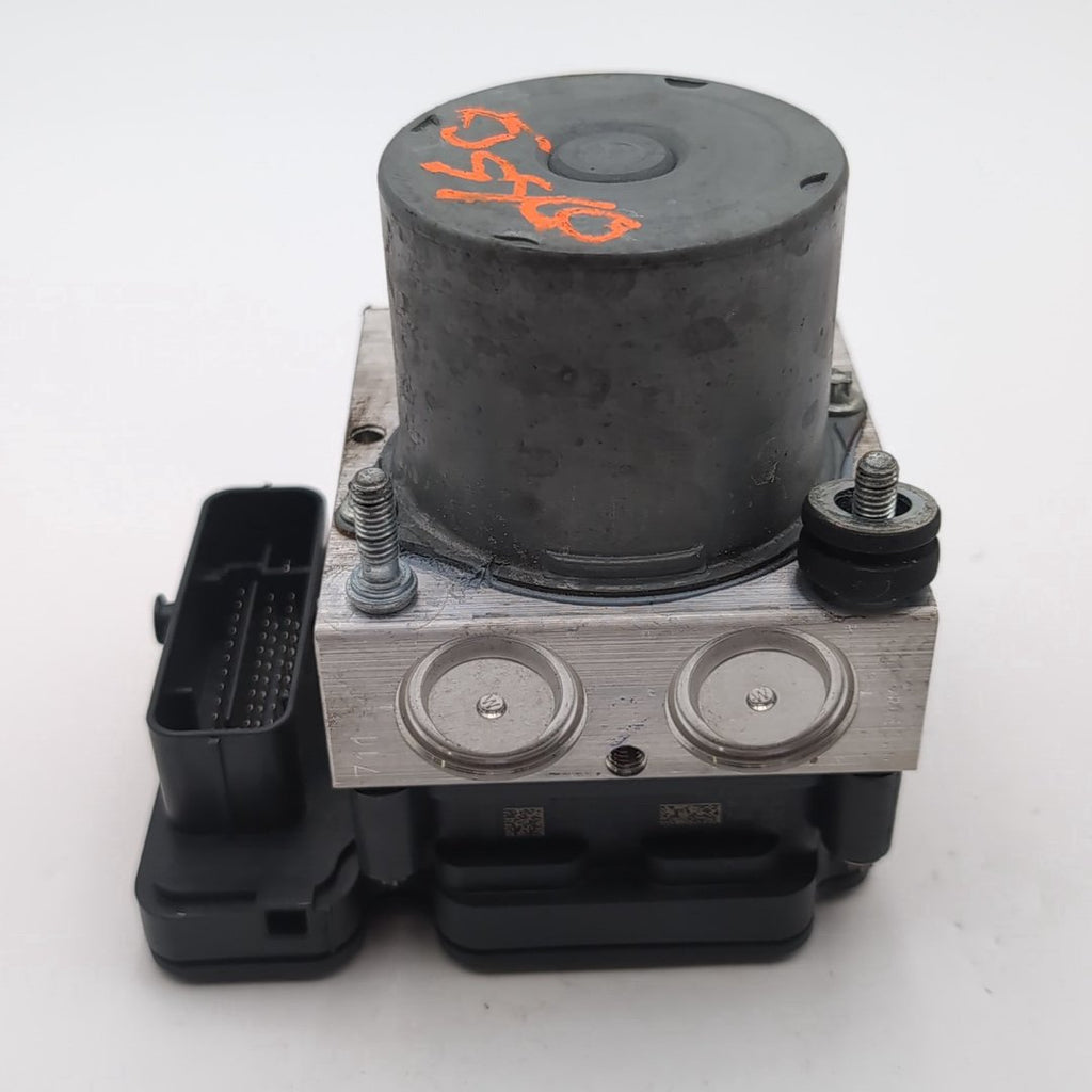 2018 2019 2020 Toyota Camry ABS Anti Lock Brake Pump Control Unit 44540-06290