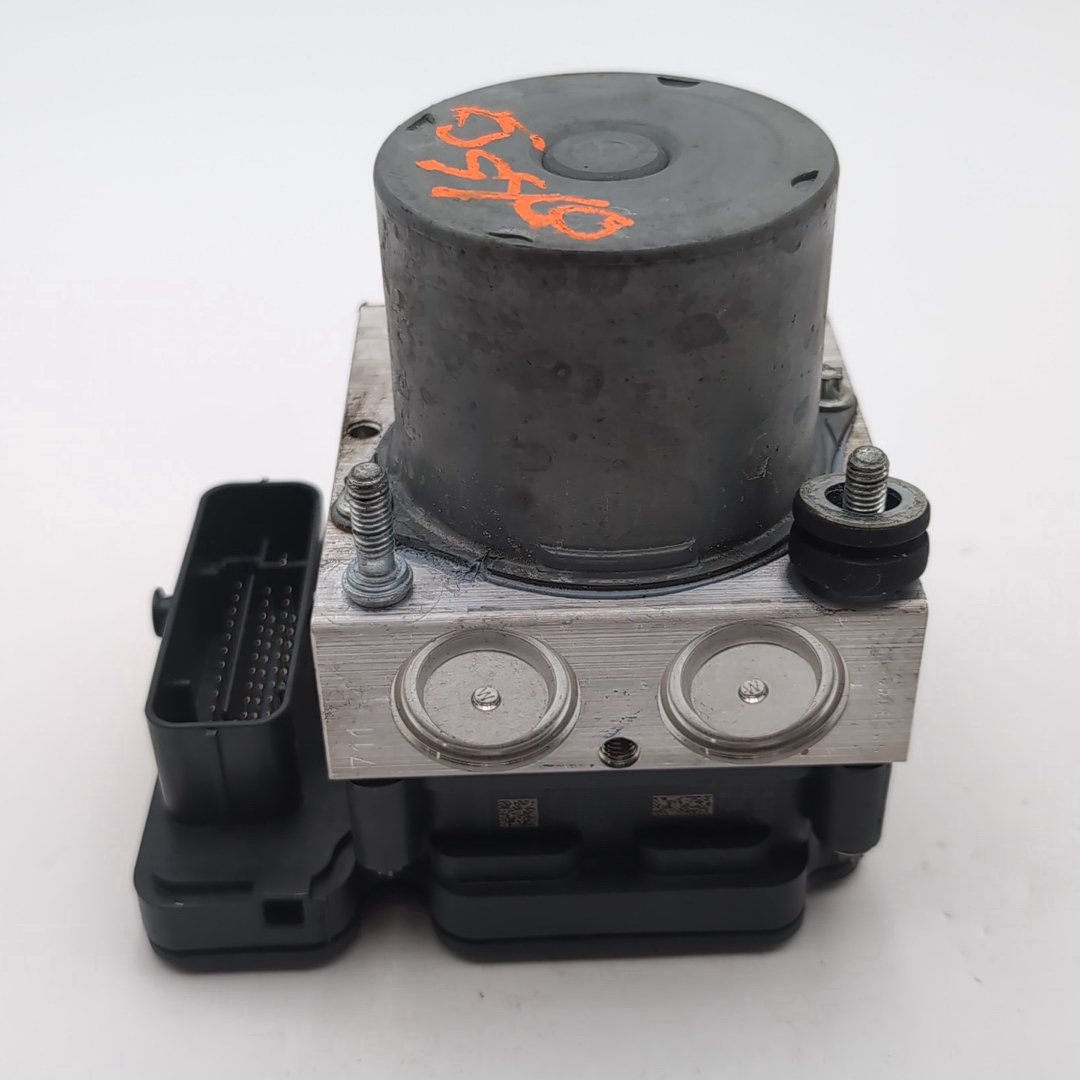 2018 2019 2020 Toyota Camry ABS Anti Lock Brake Pump Control Unit 44540-06290