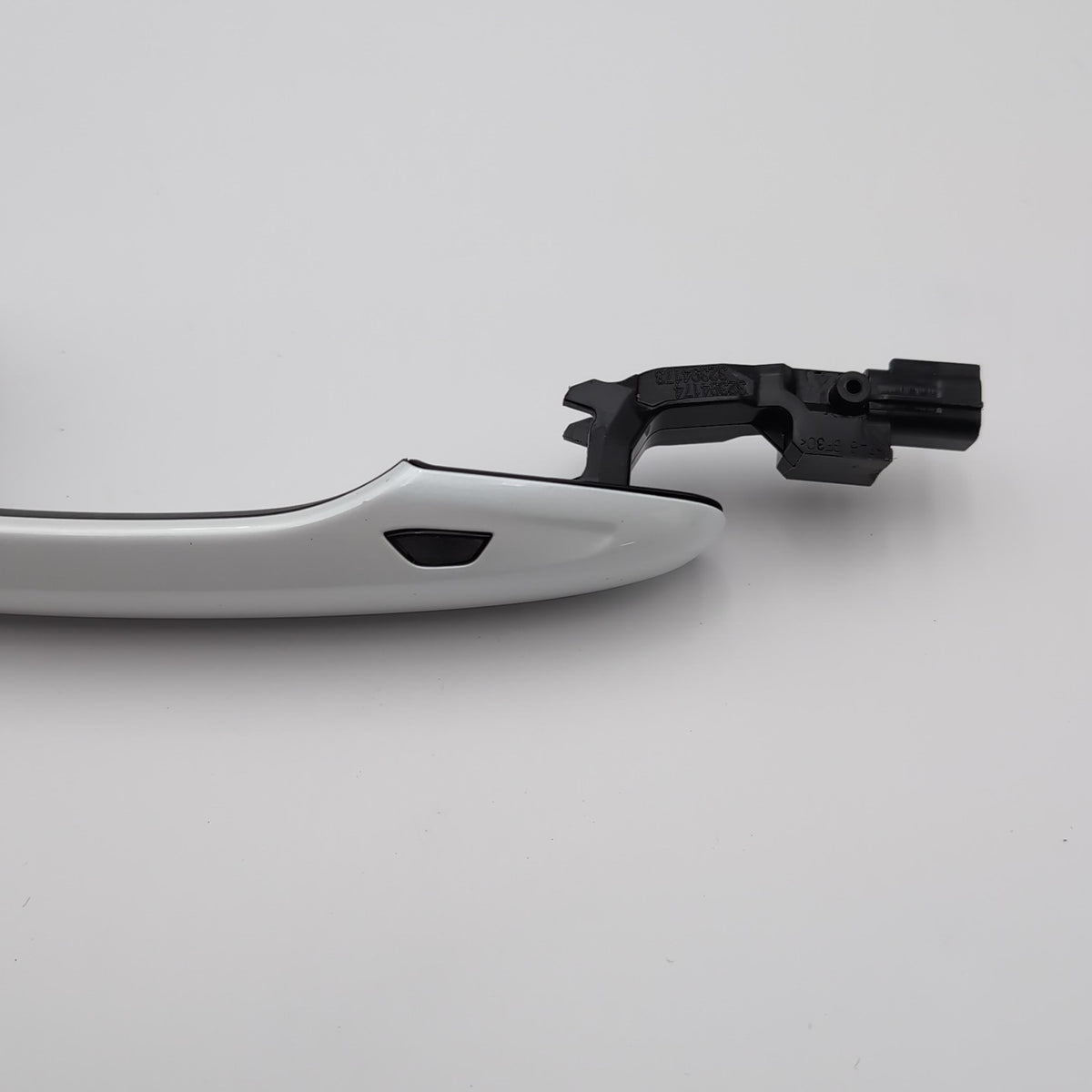 2018- 2025 VOLVO XC60 FRONT LEFT DRIVER SIDE DOOR OUTSIDE HANDLE