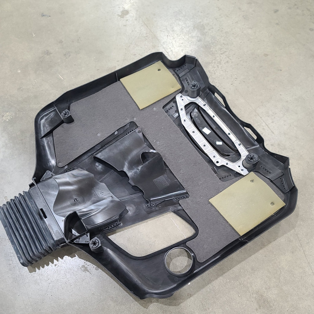 Fits Mercedes Benz E Class W212 Engine Cover A6420102811 Oem