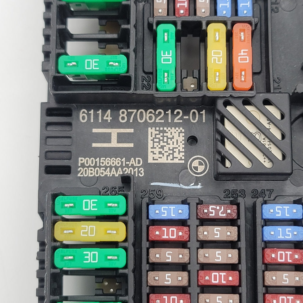 2019 - 2023 BMW X5 X7 Rear Power Distribution Fuse Box 8706212