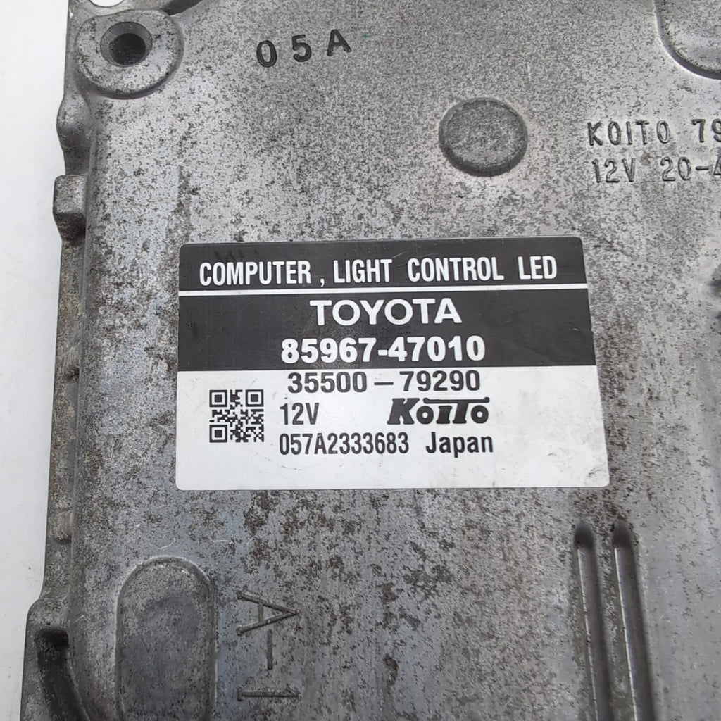 2010 Lexus RX450h LED Headlight Computer Control Module Ballast 85967-47010
