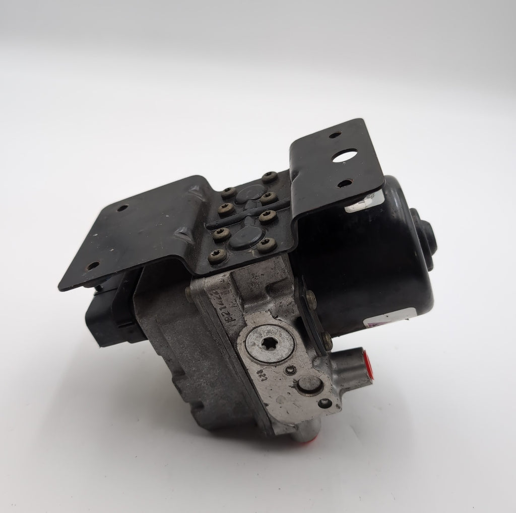 2000 Buick Regal 3.8L FWD ABS Anti Lock Brake Pump 18043262