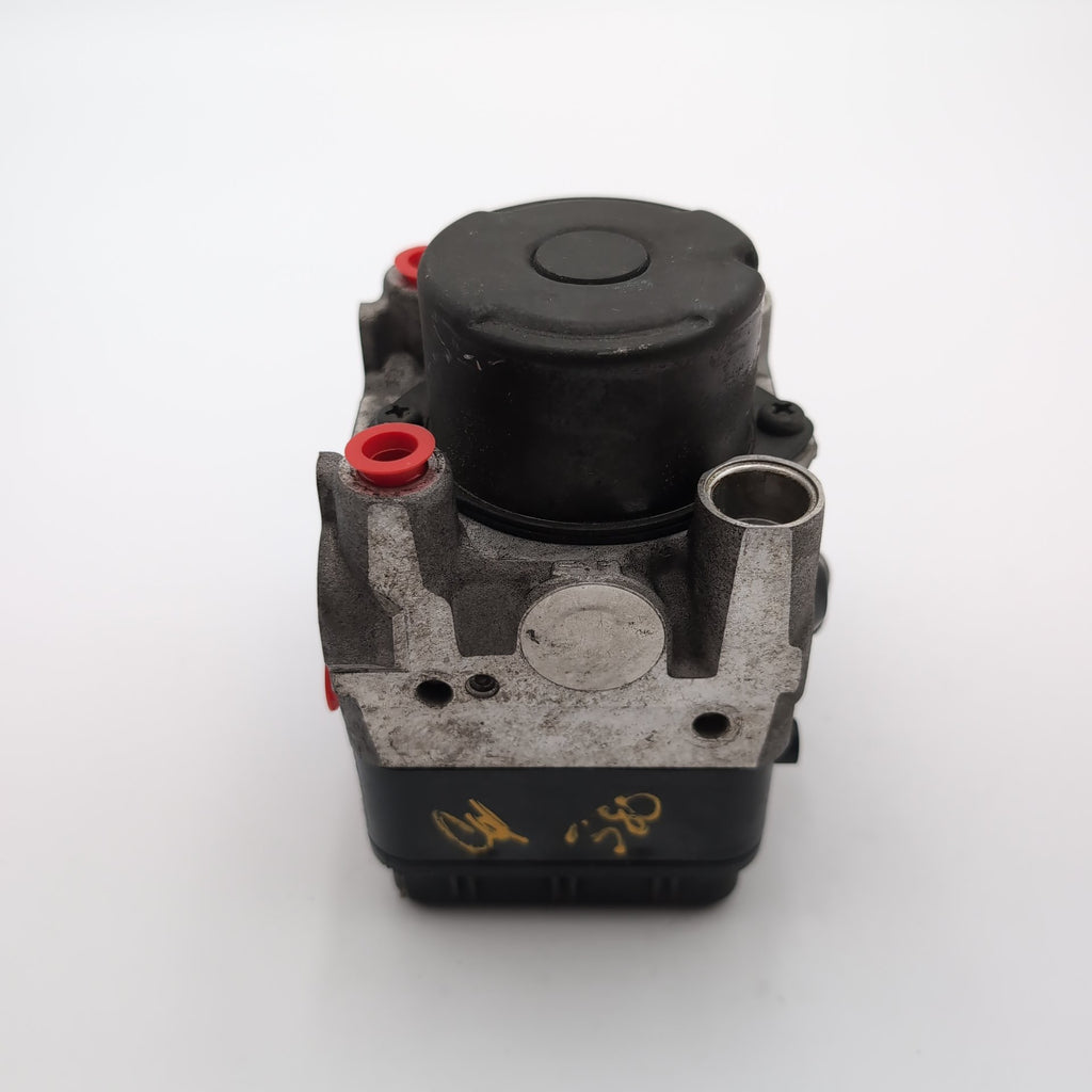 2004 2005 2006 Lexus ES330 ABS Anti Lock Brake Pump Control Unit 44510-33081