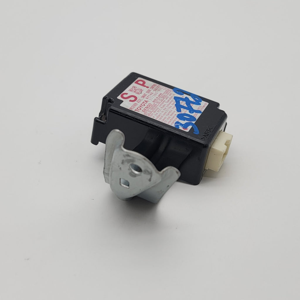 2010- 2017 LEXUS LS460 LS600H SMART DOOR KEYLESS ENTRY RECEIVER CONTROL MODULE