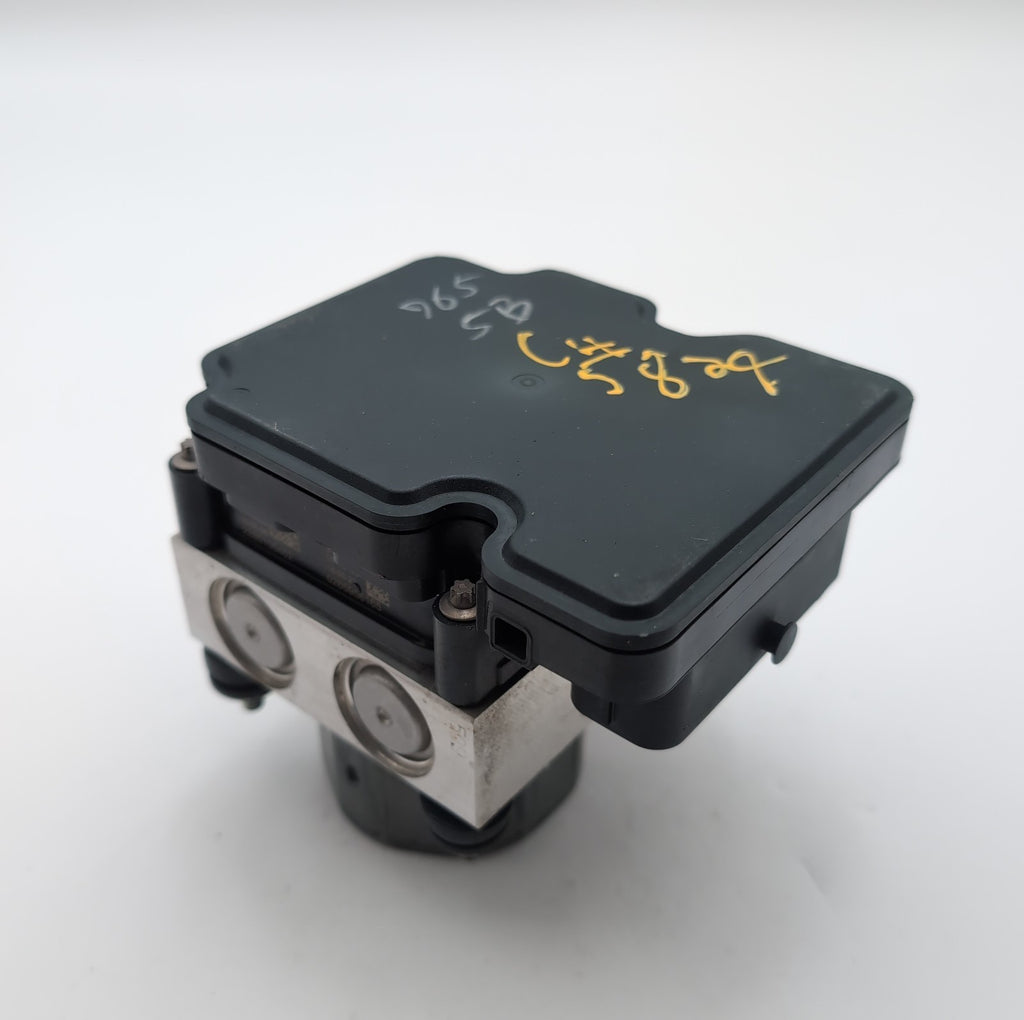 2016 Nissan Rogue 2.5L AWD ABS Anti Lock Brake Pump Control Unit 476606FK4A