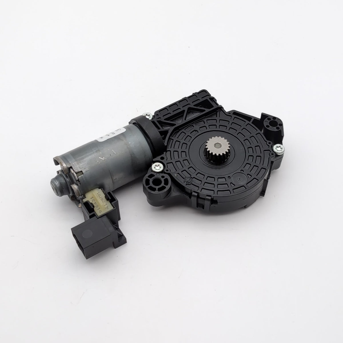 2014 2015 Mercedes S550 Bosch Rear Sun Roof Shade Motor OEM 0390200101