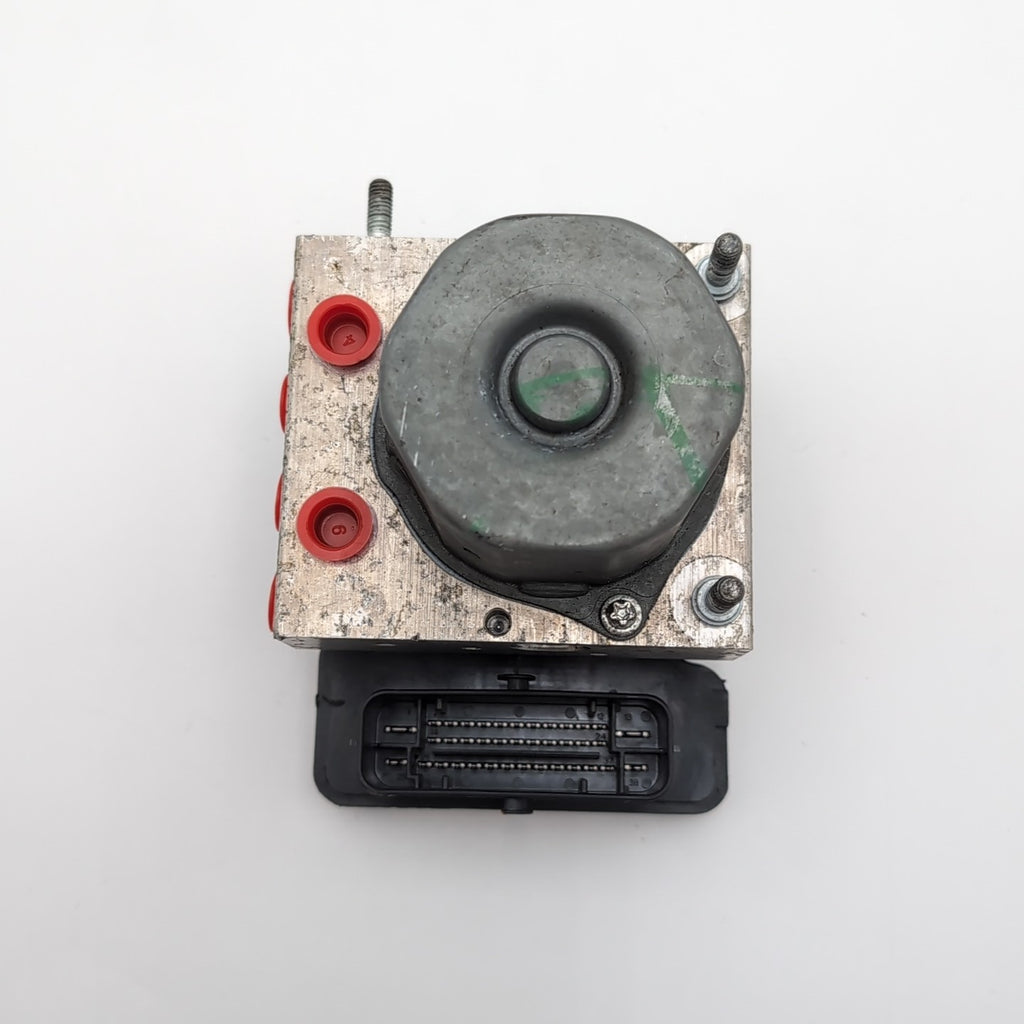 2019 Nissan Altima ABS Anti Lock Brake Pump Control Unit OEM 47660-6CC0A