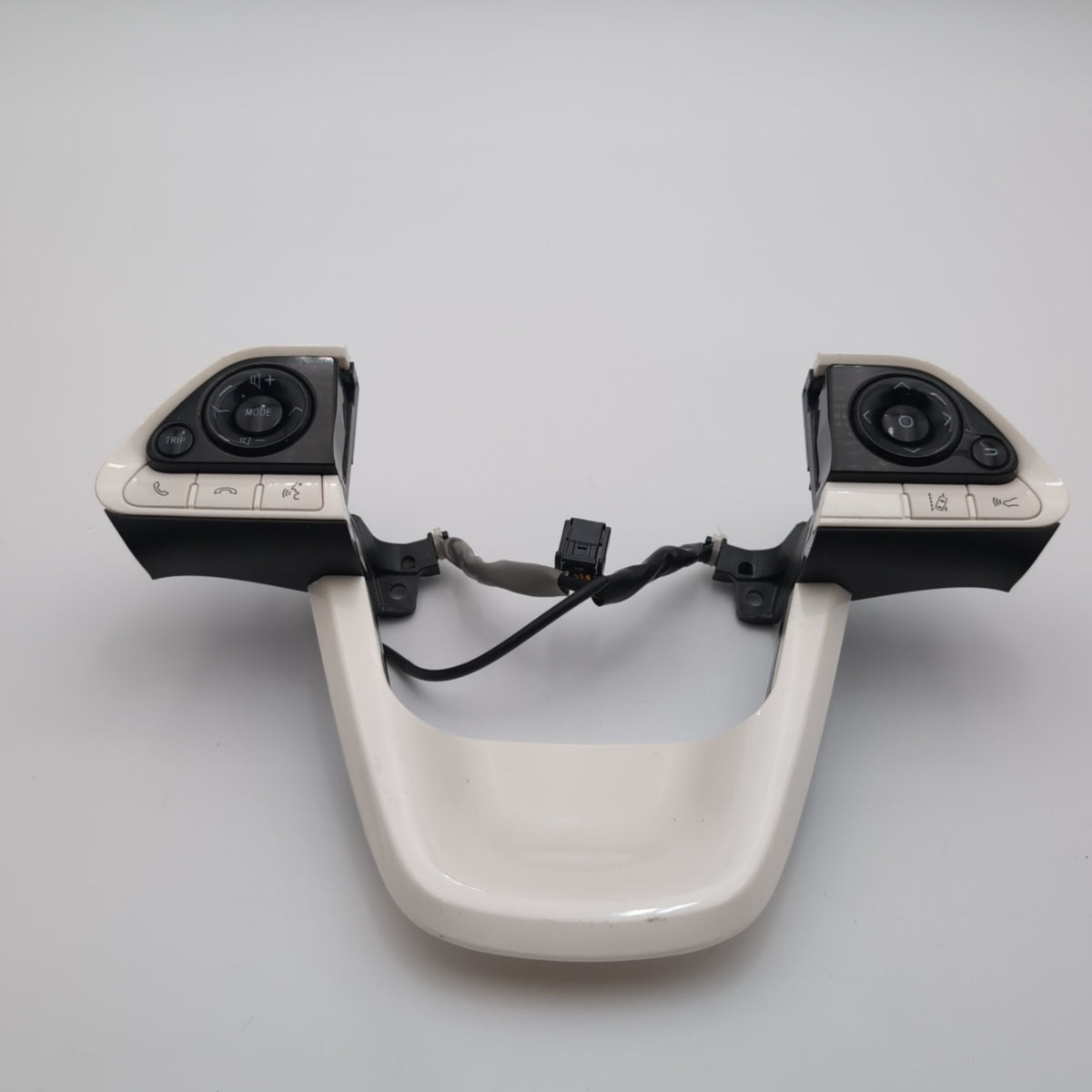2016 - 2022 Toyota Prius Steering Wheel Cruise Control Radio Phone Switch Trim