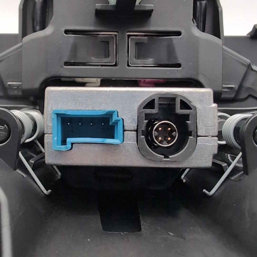 2024 2025 2026 BMW i5 540i 530i 550e G60 Center Console Cup Holder Charging Tray