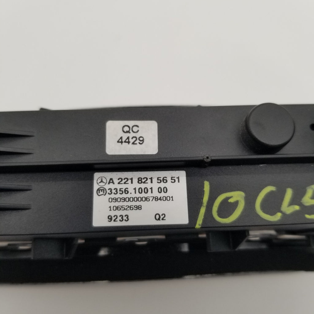 07-13 Mercedes W216 CL550 Suspension ESP Instrument Cluster Control Switch