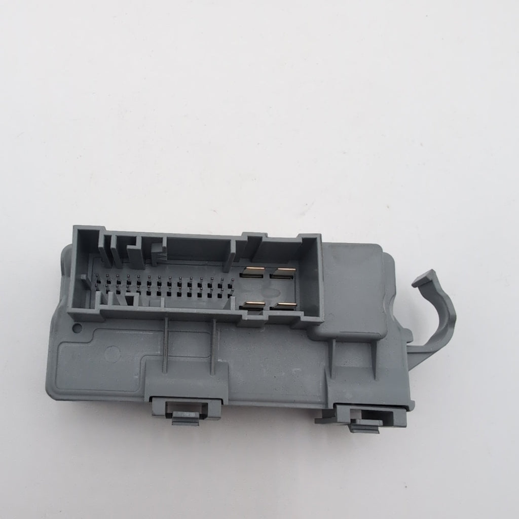 2022 - 2026 BMW F74 X1 X2 Mini Cooper Countryman Power Distribution LIN Module