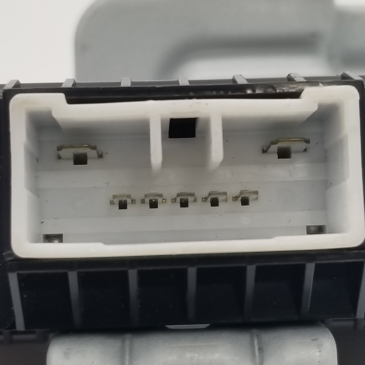 2020 2021 2022 Kia Seltos Power Inverter Module Unit 95300q5000 Oem