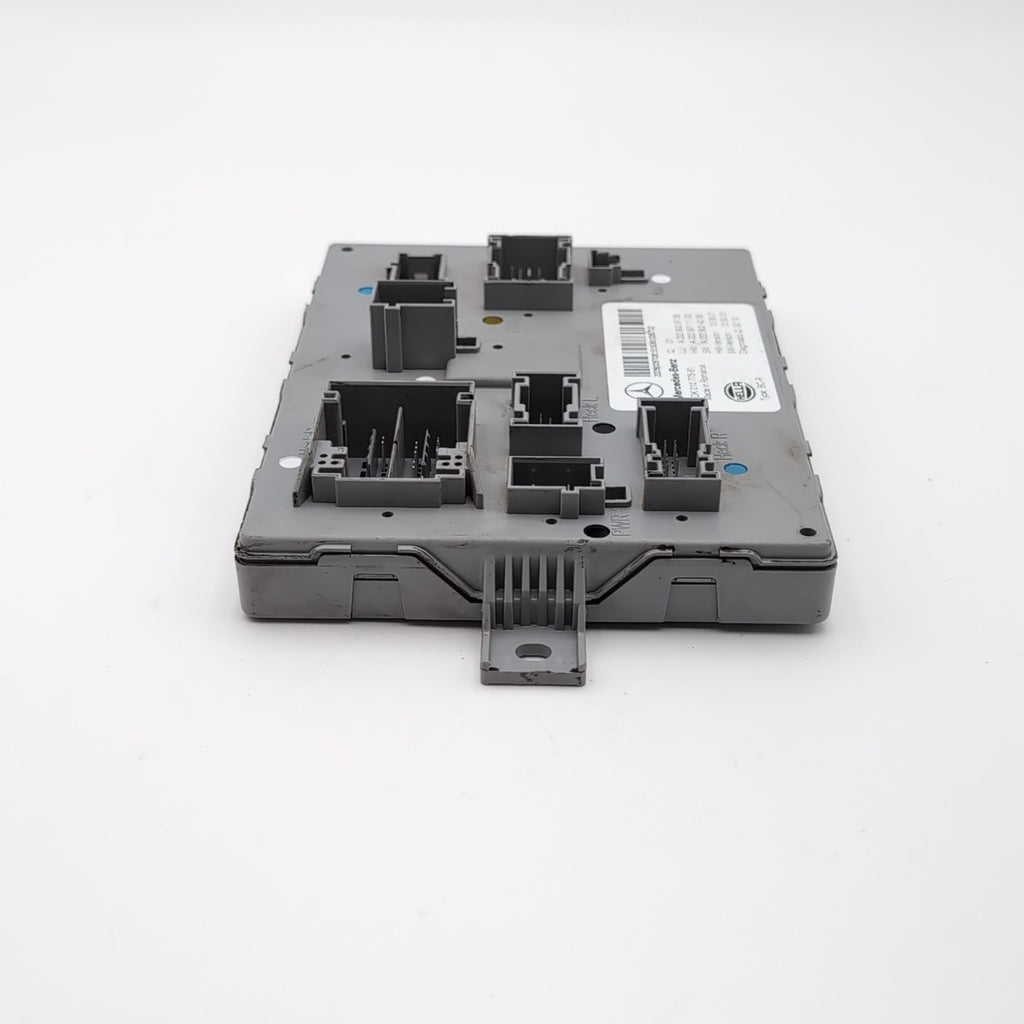 2015 2016 2017 2018 Mercedes W205 C300 C400 Rear Trunk SAM Control Module Unit