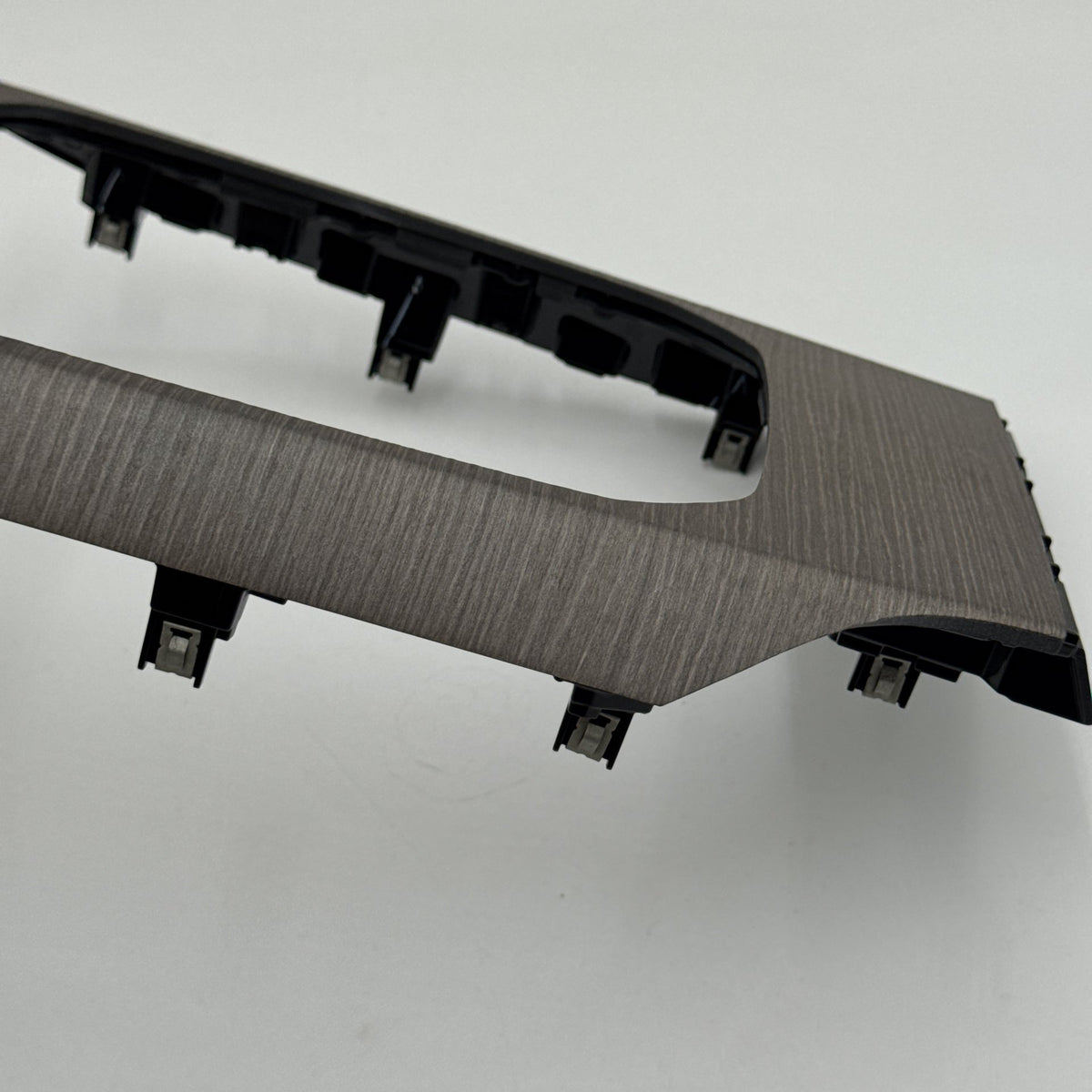 2024 - 2026 BMW 330i G20 G22 G26 Center Console Fineline Open Pore Wood Trim