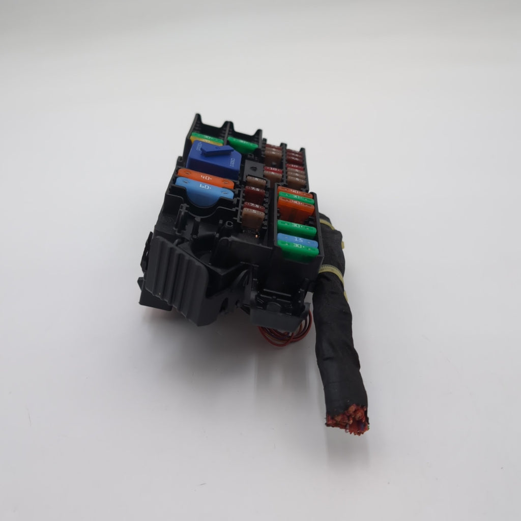 2022 - 2026 BMW 228i F74 X1 X2 iX B+ Positive Power Distribution Fuse Relay Box