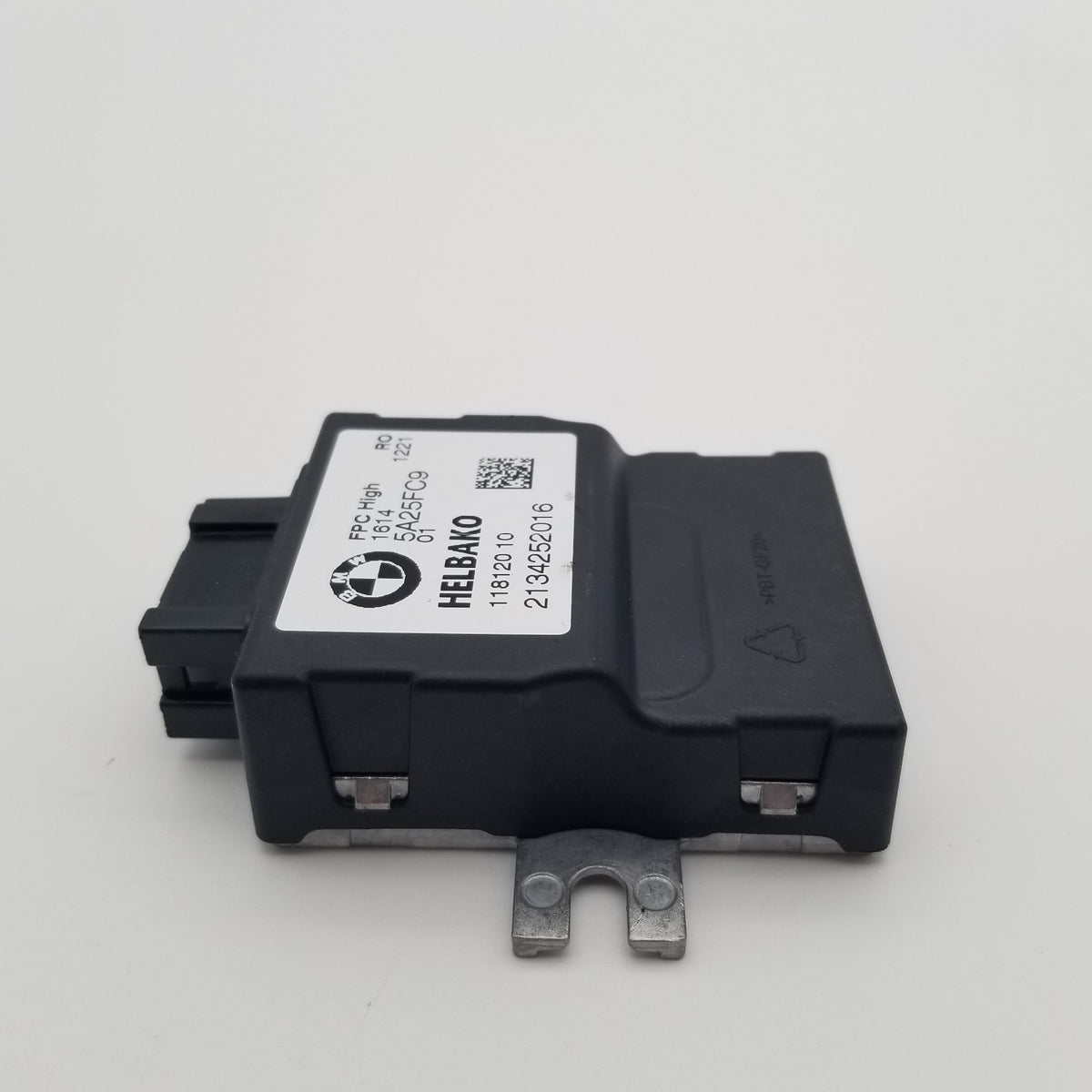2022 2023 BMW M3 M4 X6 X6M Fuel Pump Control Module 5A25FC9