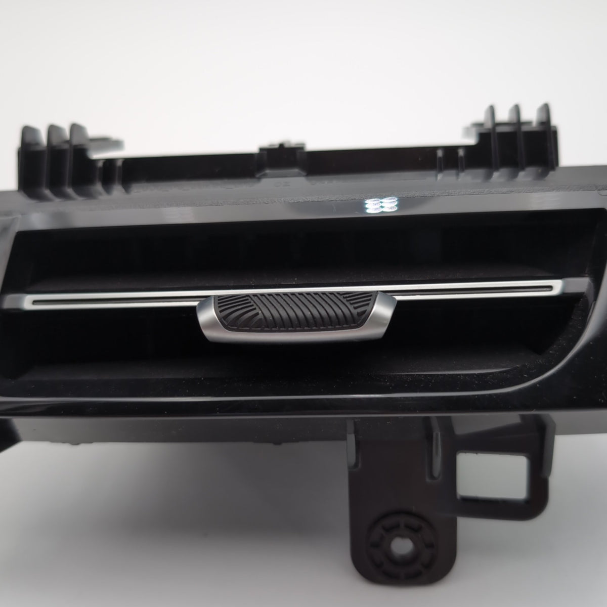2023 2024 2025 BMW X1 X2 Driver Left Dash AC Heater Air Vent 9483382