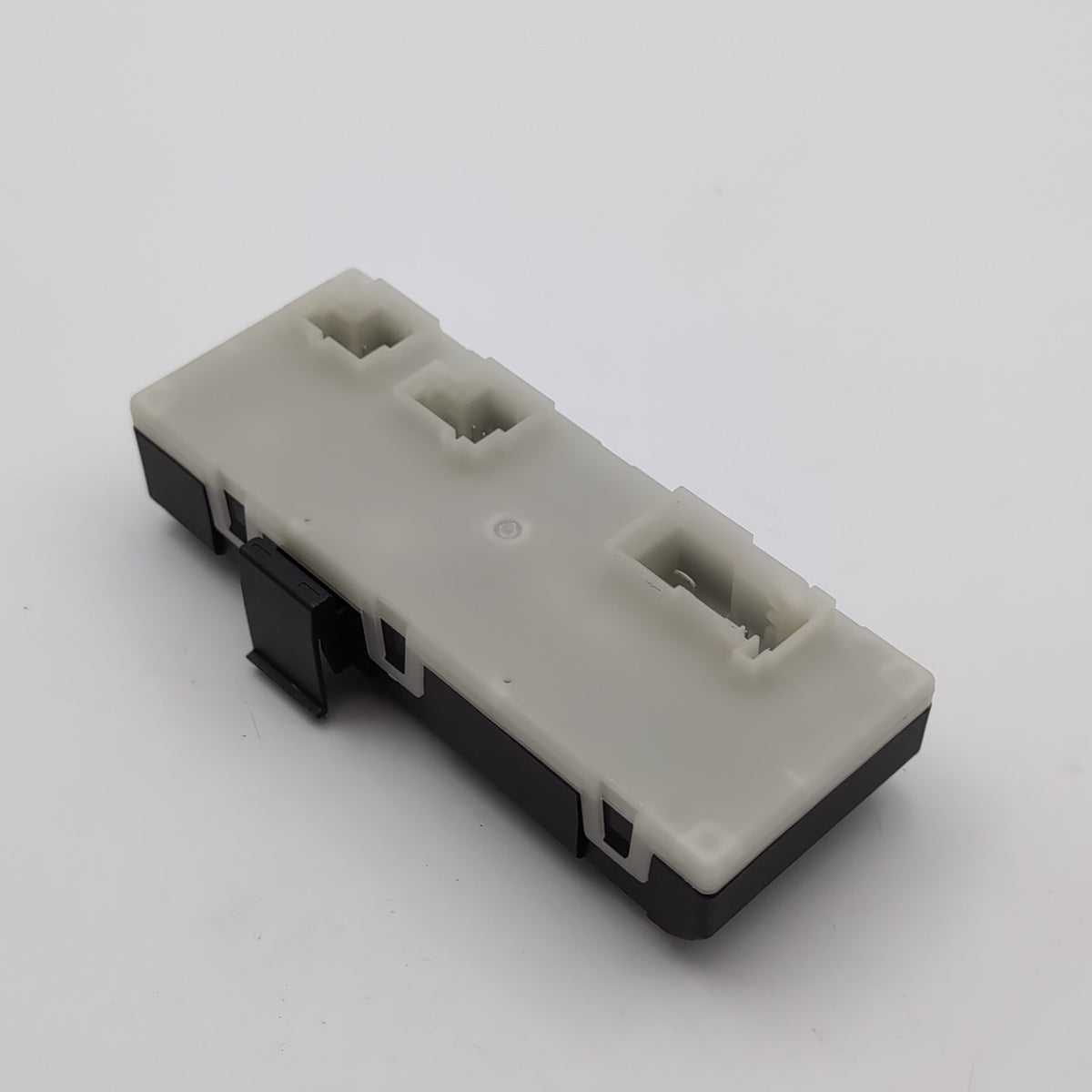 2018- 2025 BMW OEM REAR HATCH/ DECK LID CONTROL MODULE 5A19DB2