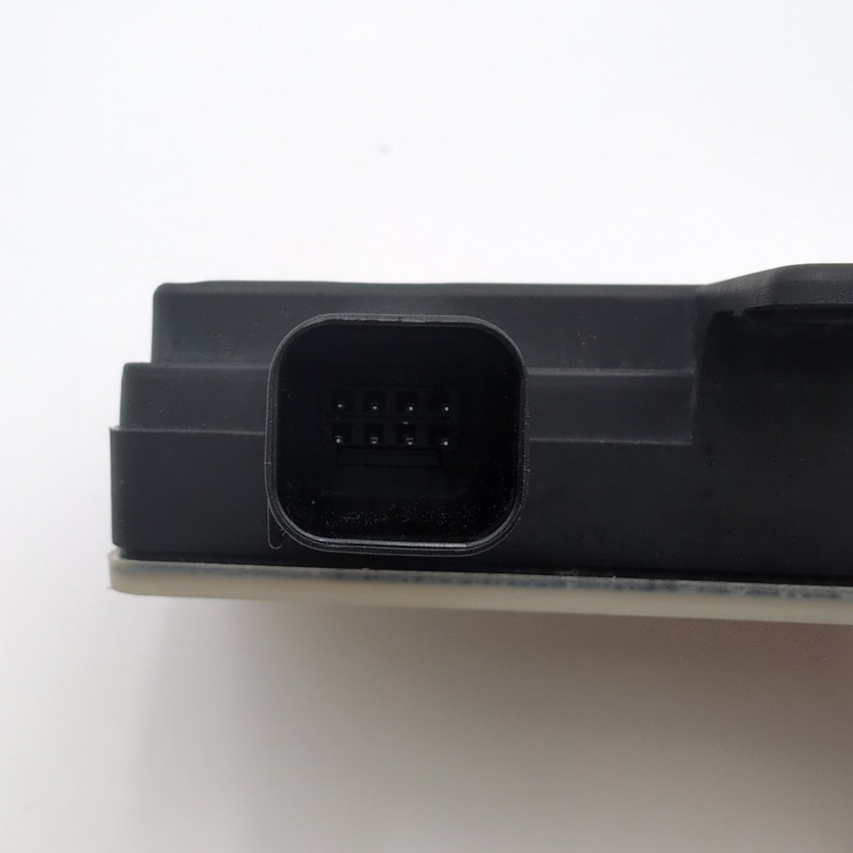 2016 2017 2018 Hyundai Tucson Rear Blind Spot Radar Sensor D395850000