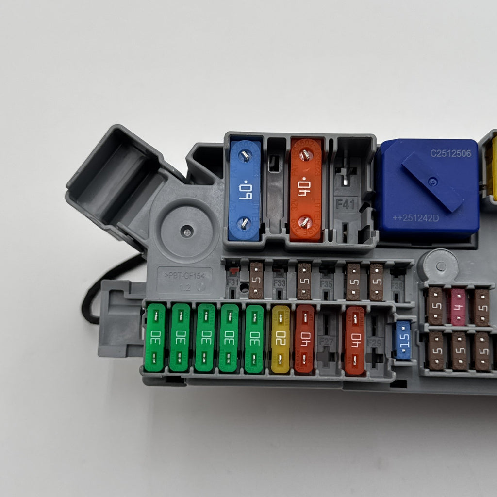 2019 - 2026 BMW X5 X6 X7 XM G20 G26 G42 G87 M3 Front Power Distribution Fuse Box