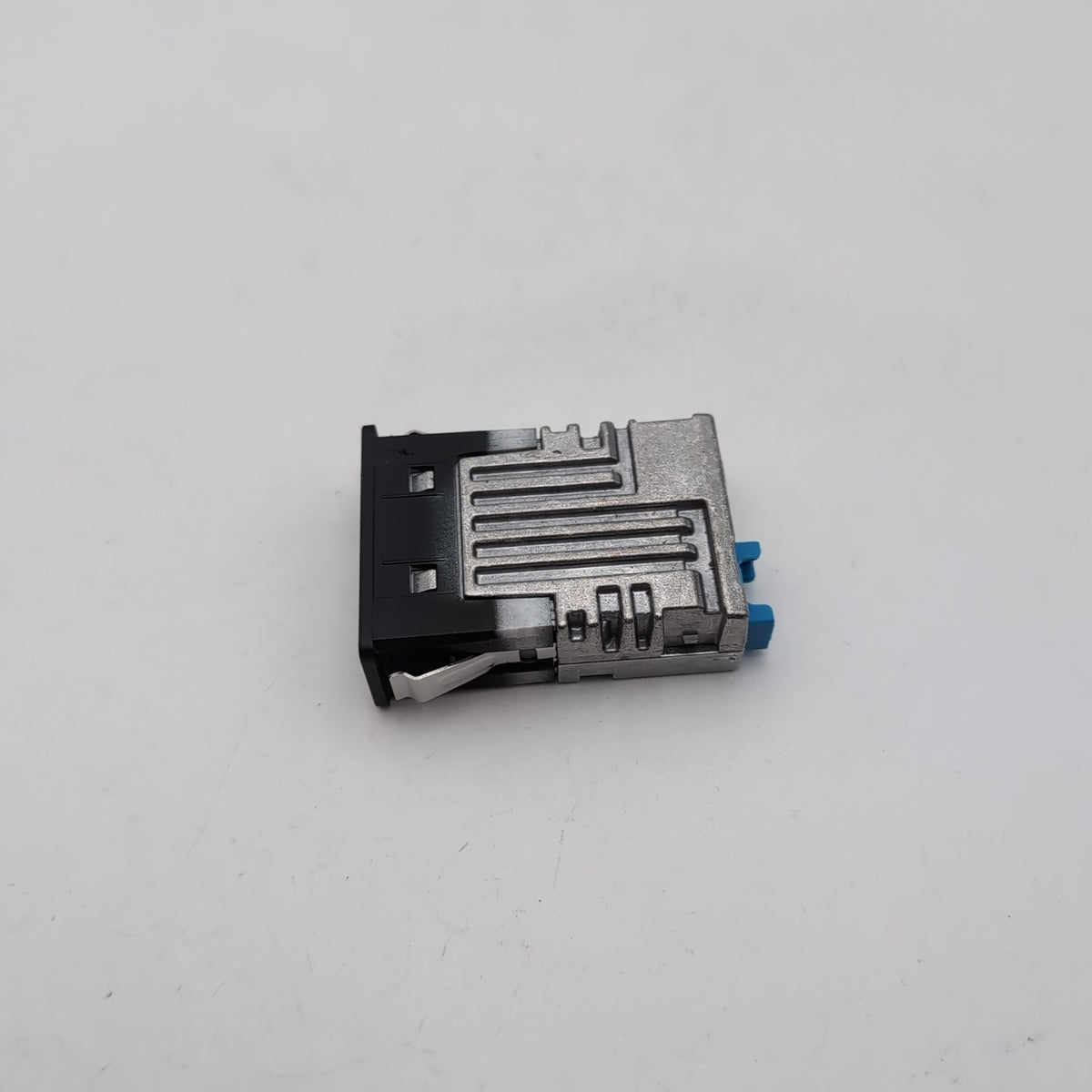 2019 - 2023 BMW F46 G80 G82 G11 G12 X1 X3 X4 Dual USB Port Bush Socket 8711938