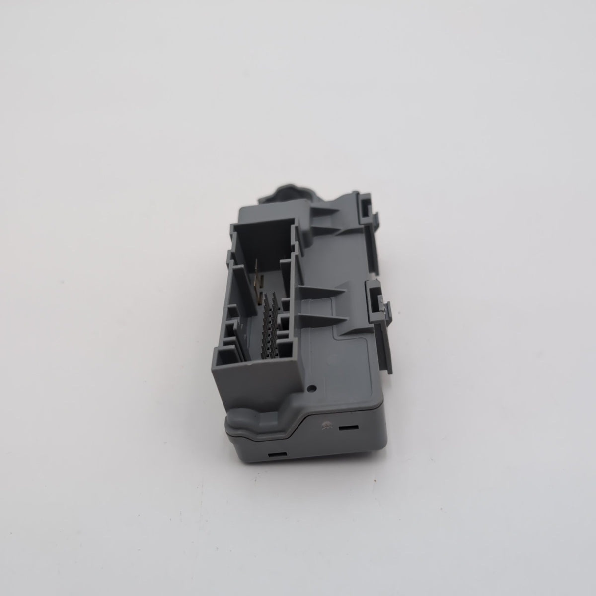 2022 - 2026 BMW F74 X1 X2 Mini Cooper Countryman Power Distribution LIN Module