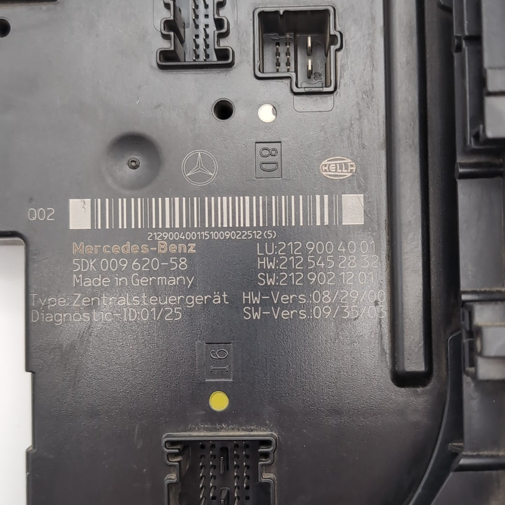 2010 2011 Mercedes W212 E350 E550 Rear Fuse Relay Box SAM Assembly A2129000004