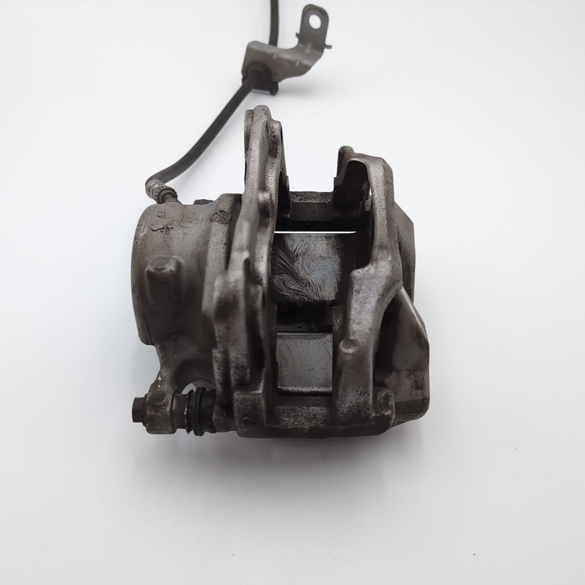 2019 - 2024 BMW G20 G01 330i X3 Front Left Brake Caliper OEM 53389A