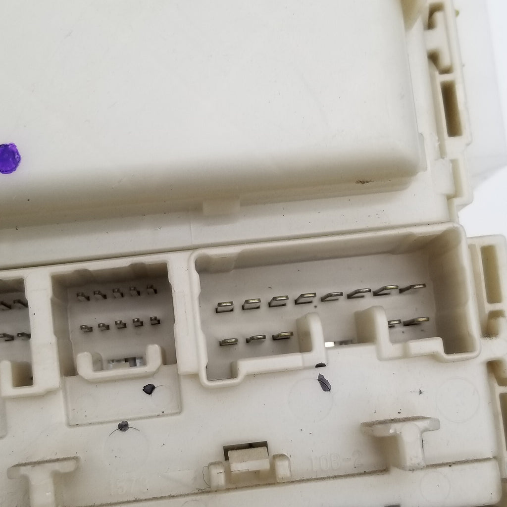 2004- 2009 Fits Toyota Prius Interior Under Dash Relay Fuse Box 82730-47300