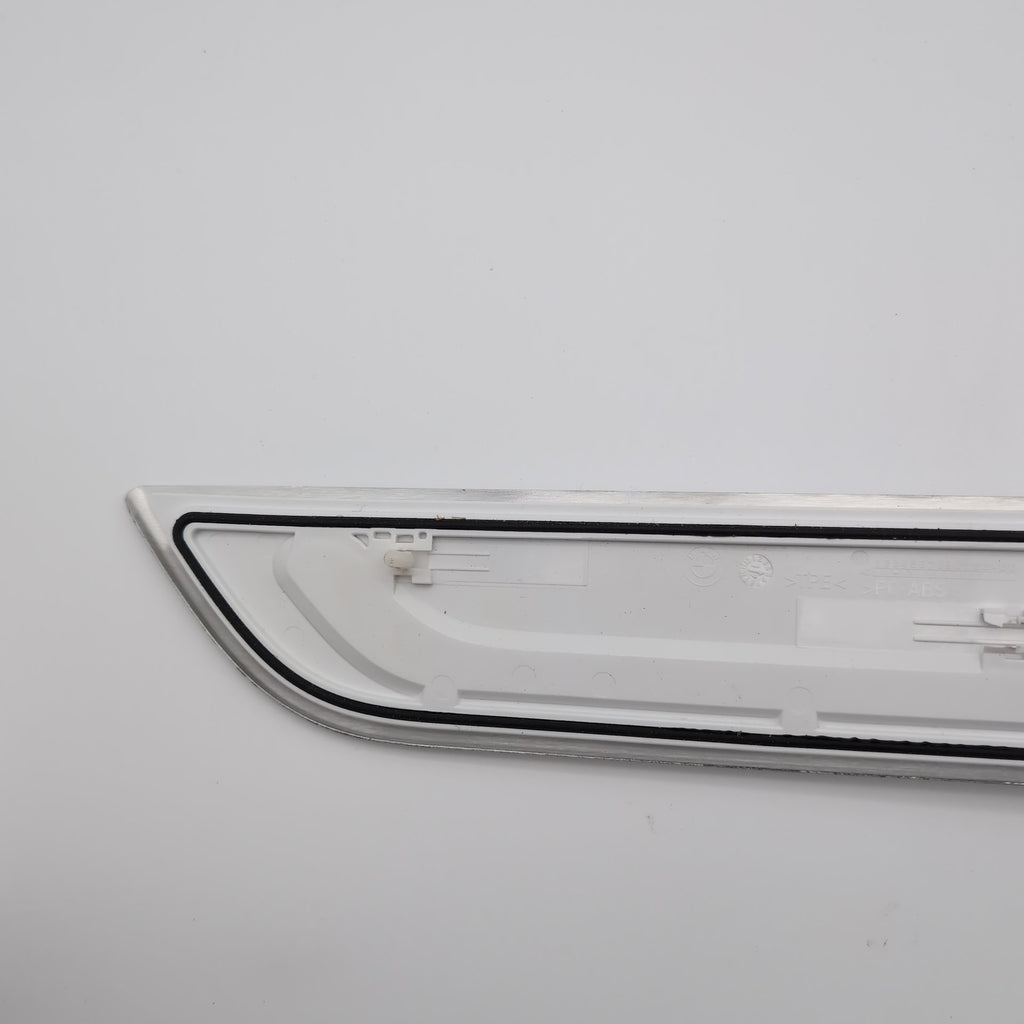 2017 2018 2019 BMW 740e Rear Left Right Illuminated Door Sill Scuff Plate Pair