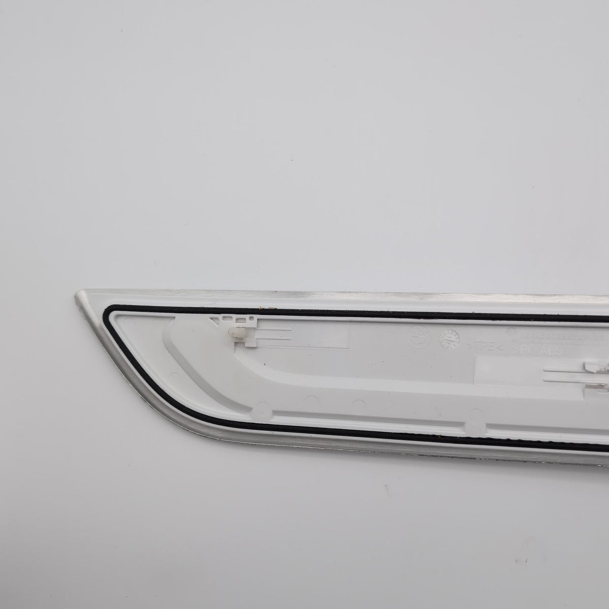 2017 2018 2019 BMW 740e Rear Left Right Illuminated Door Sill Scuff Plate Pair