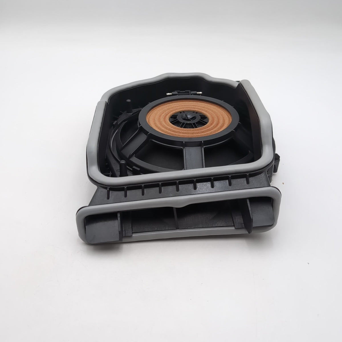 2024 2025 2026 BMW 530i 540i G60 Left Subwoofer Speaker 5AFAF87