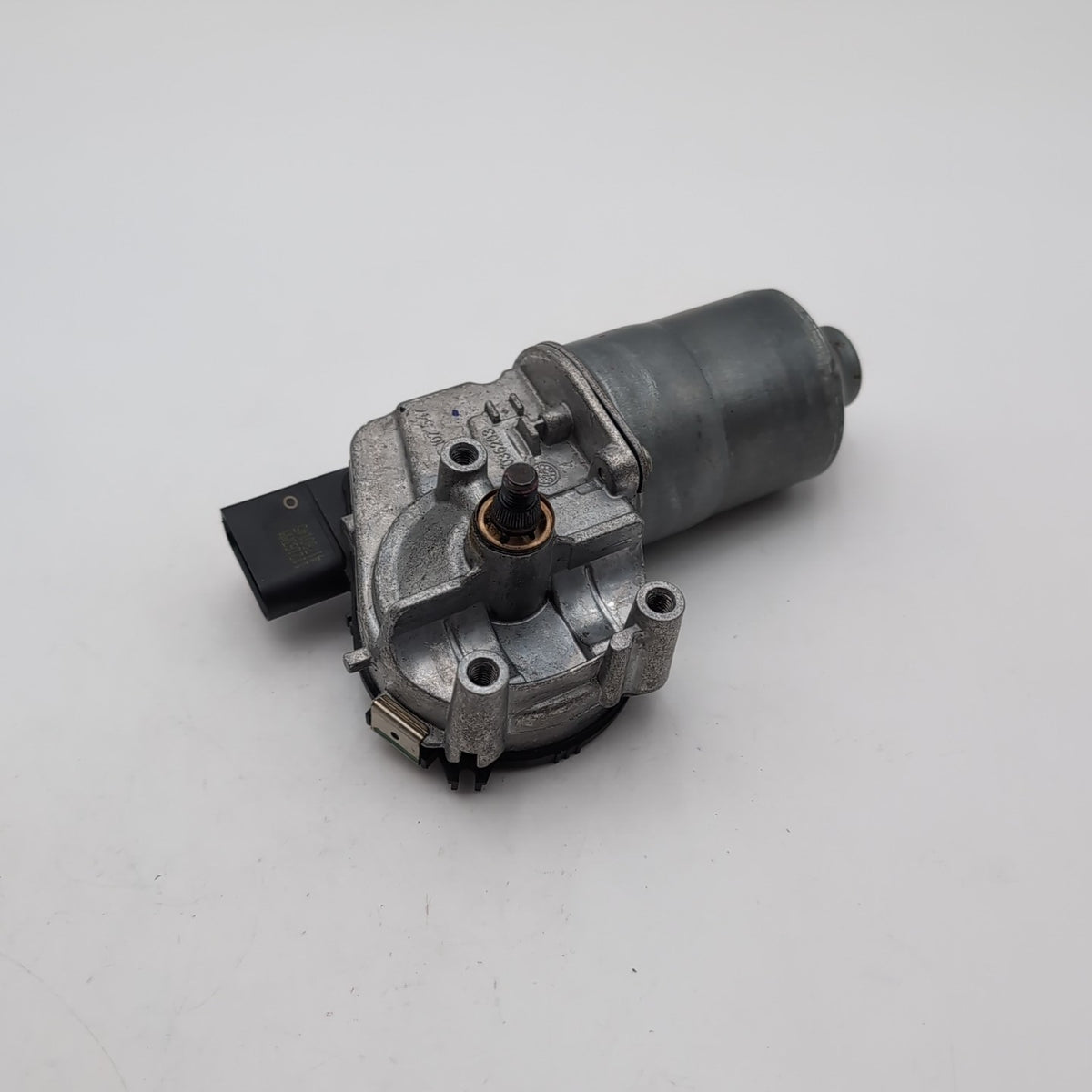 2021- 2025 BMW X1 X2 X3 M35 Front Windshield Wiper Motor OEM 0390243671