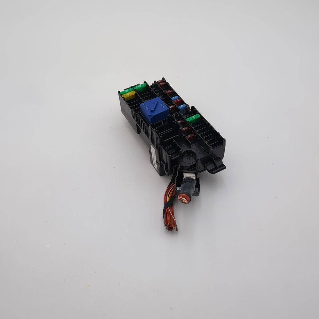 2023 - 2026 BMW i5 530i 540i G60 G70 X3 Left Power Distribution Fuse Box 5A039C4