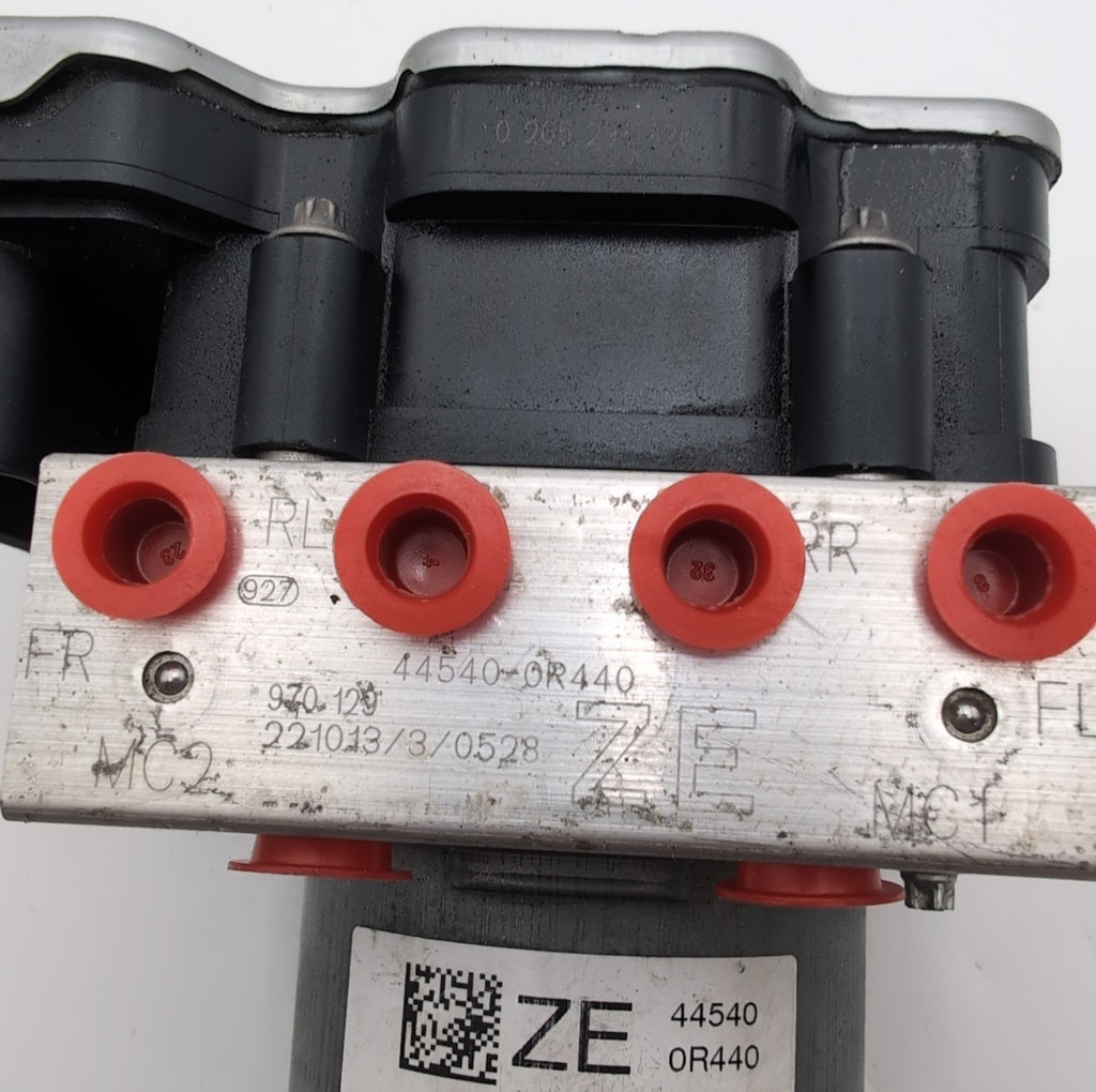 2022 Toyota RAV4 2.5L ABS Anti Lock Brake Pump Control Unit 44540-0R440