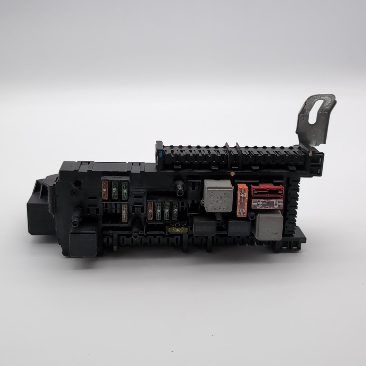 2012- 2014 Mercedes W204 C250 C300 C350 Rear Fuse Relay Box Module 2049060105