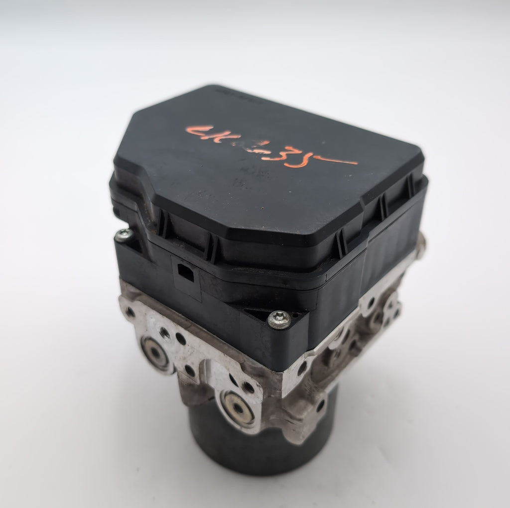 2017 Toyota Sienna 3.5L ABS Anti-Lock Brake Pump Control Unit 44540-08260