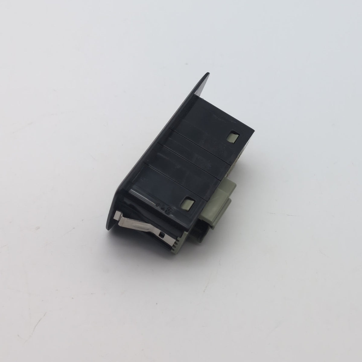 2021 - 2026 BMW 540i 530i i5 G60 M5 X1 X2 X3 Trunk Lid Tailgate Switch Button