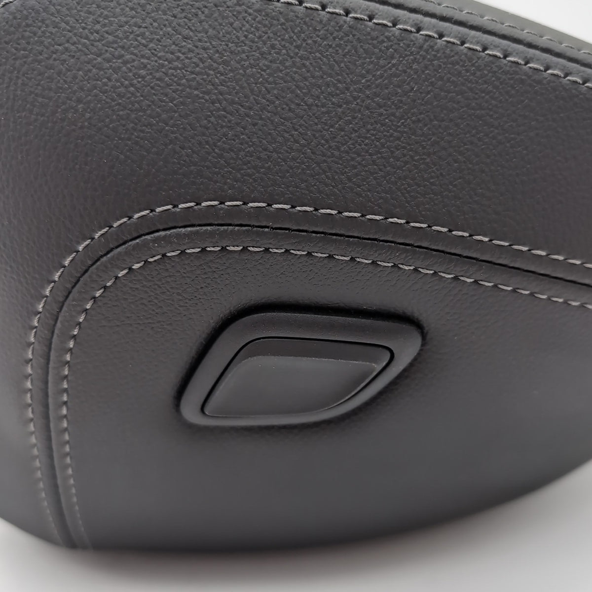 2019 - 2025 BMW G20 G22 G26 Front Left and Right Headrest Pair Black Leather OEM