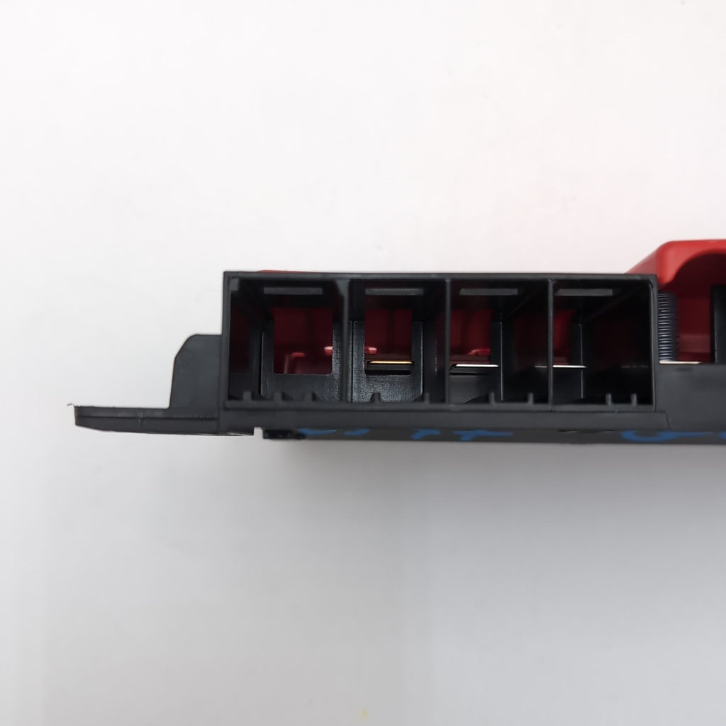 2021 - 2026 BMW X7 X5 Rear B+ Junction Point Terminal Fuse Box 8717954