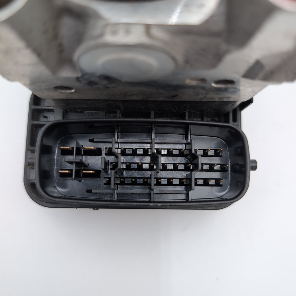 2002 2003 Lexus ES300 ABS Anti Lock Brake Pump 44510-33080