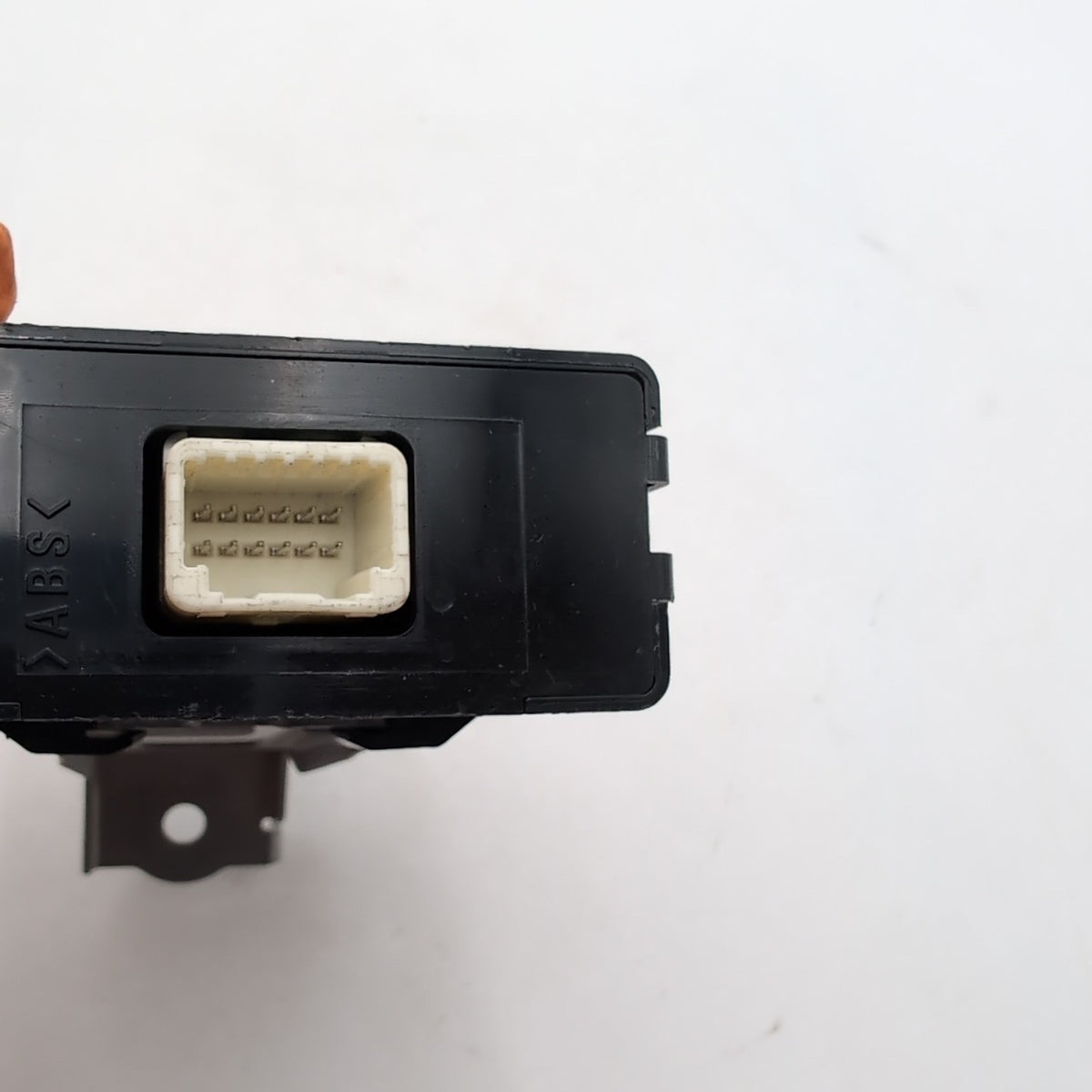 2015- 2018 LEXUS ES300H VEHICLE APPROACHING SPEAKER CONTROL MODULE 86572-33070