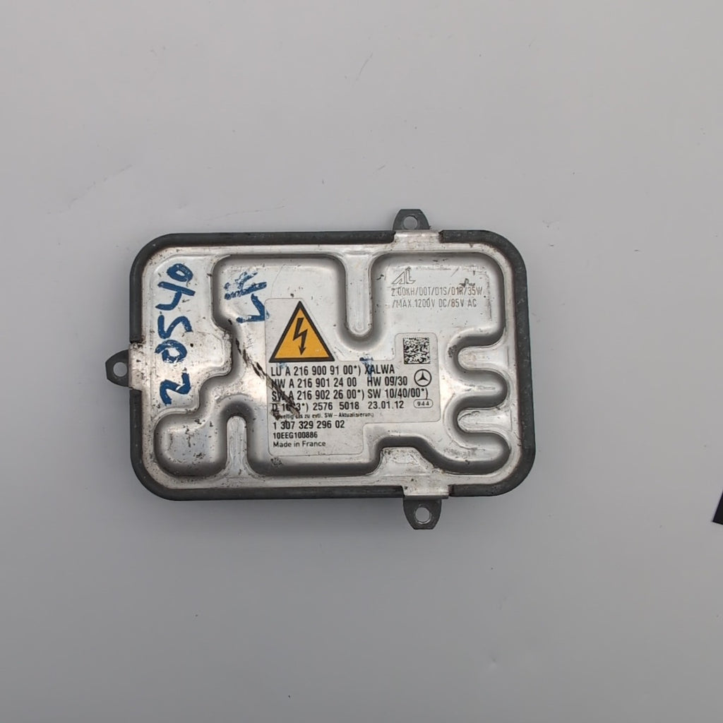 2012 2013 Mercedes W221 S550 Xenon Headlight Ballast Module OEM A2169009100