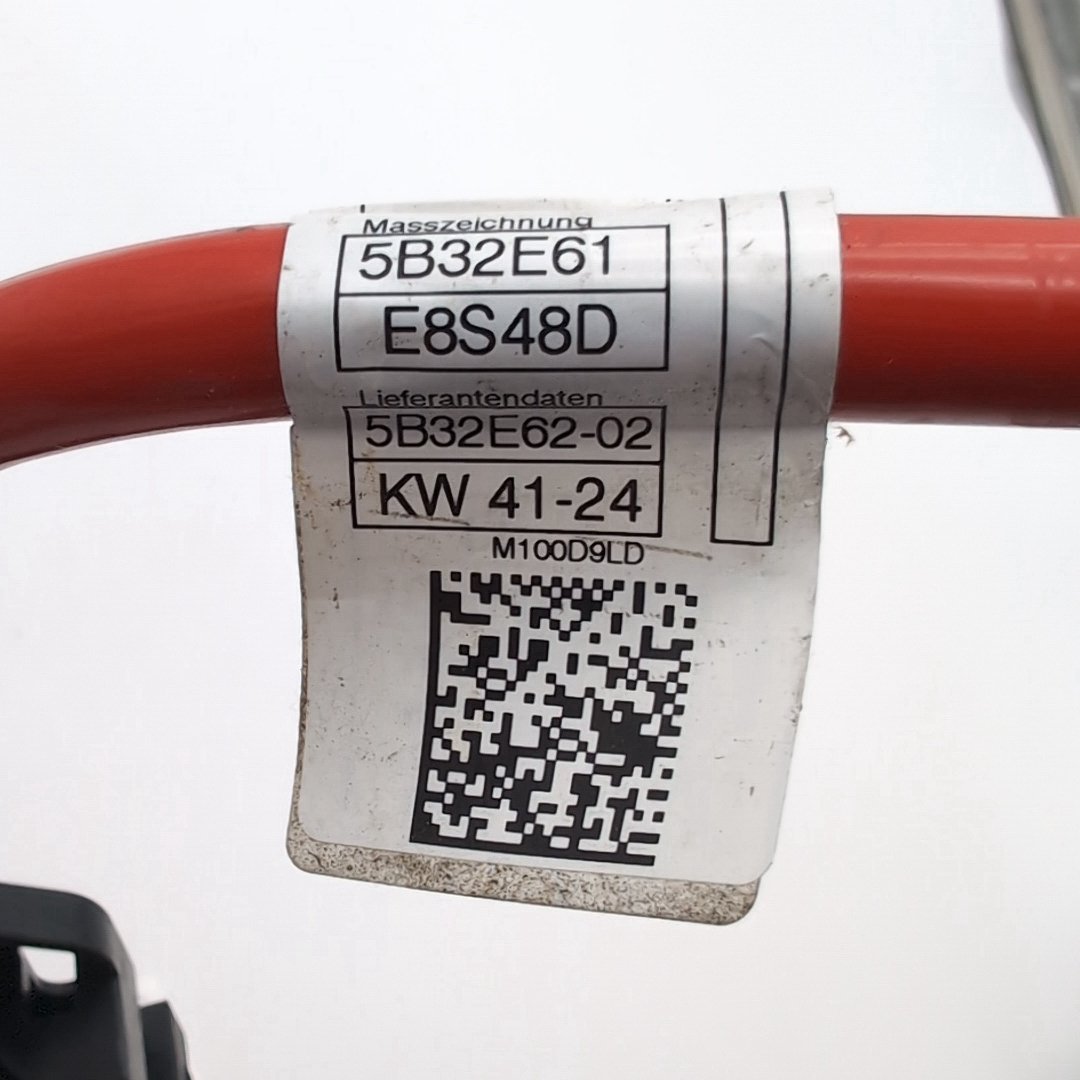 2023 2024 2025 2026 BMW 530i 540i i5 G60 Positive Battery Cable Terminal 5B32E62