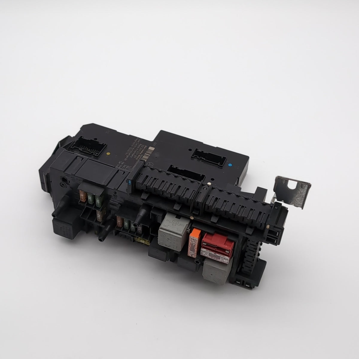 2012- 2014 Mercedes W204 C250 C300 C350 Rear Fuse Relay Box Module 2049060105